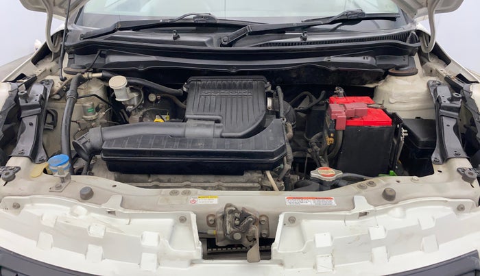 2014 Maruti Swift VXI, Petrol, Manual, 92,804 km, Engine View