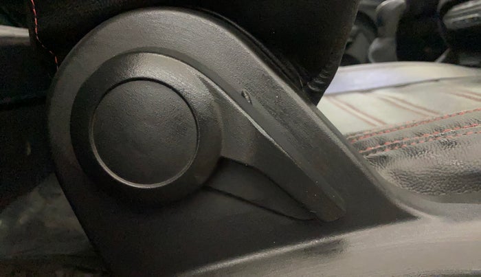 2021 Tata PUNCH ADVENTURE MT, Petrol, Manual, 33,291 km, Driver Side Adjustment Panel