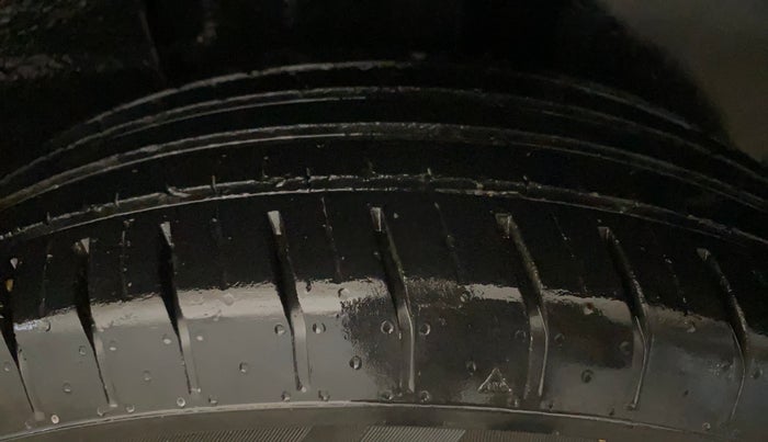 2021 Tata PUNCH ADVENTURE MT, Petrol, Manual, 33,291 km, Left Rear Tyre Tread