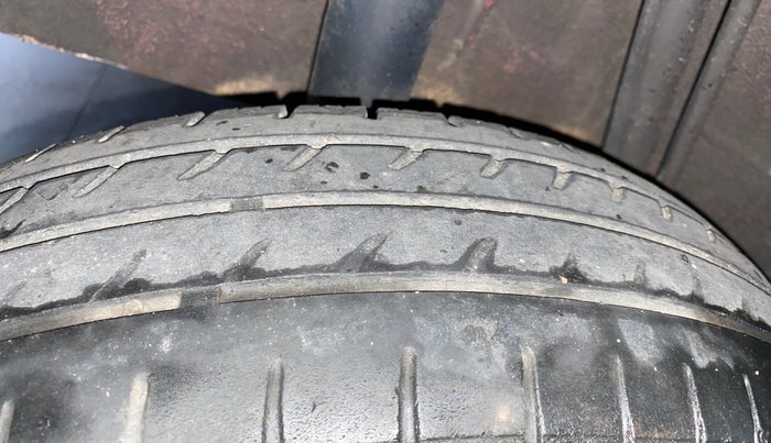 2018 Renault Kwid RXT 1.0 (O), Petrol, Manual, 69,645 km, Right Rear Tyre Tread