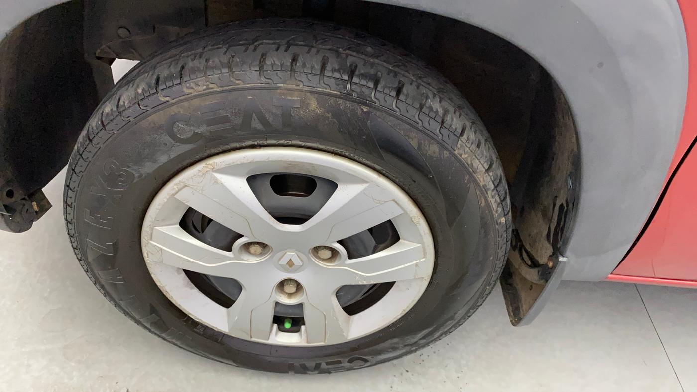 2018 Renault Kwid RXT 1.0 (O), Petrol, Manual, 69,645 km, Left Front Wheel