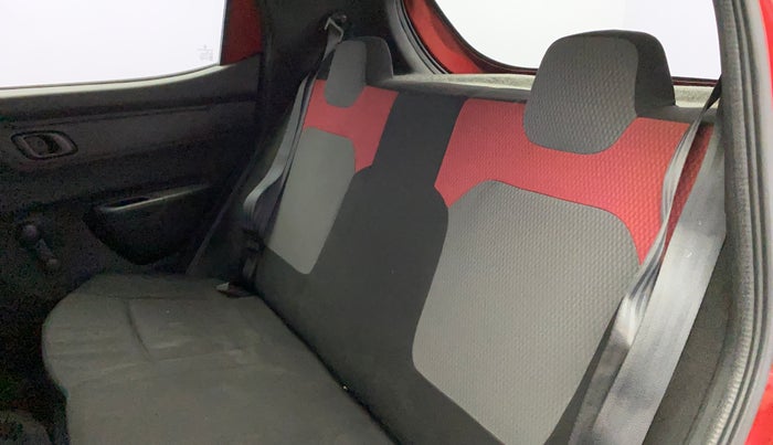 2018 Renault Kwid RXT 1.0 (O), Petrol, Manual, 69,645 km, Right Side Rear Door Cabin