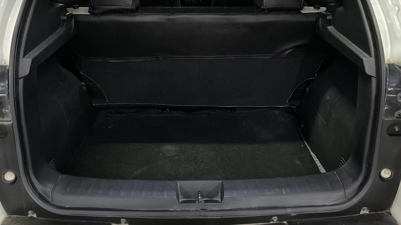 2023 Nissan MAGNITE XE, Petrol, Manual, 56,362 km, Boot Inside