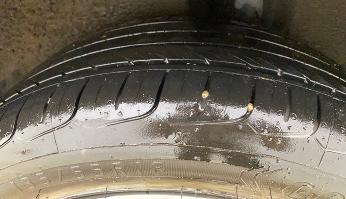 2018 Volkswagen Ameo HIGHLINE PLUS 1.0L 16 ALLOY, Petrol, Manual, 76,390 km, Left Rear Tyre Tread