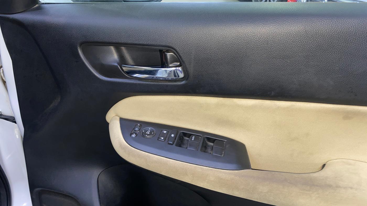2023 Honda City 1.5L I-VTEC VX CVT, Petrol, Automatic, 38,183 km, Driver Side Door Panels Control