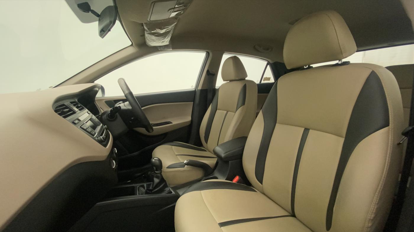 2017 Hyundai Elite i20 SPORTZ 1.2, Petrol, Manual, 44,558 km, Right Side Front Door Cabin