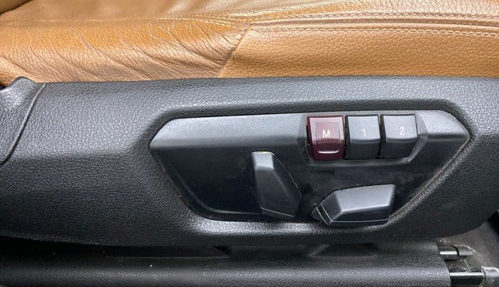 2014 BMW 3 Series 320D GT LUXURY LINE, Diesel, Automatic, 27,692 km, Driver Side Adjustment Panel