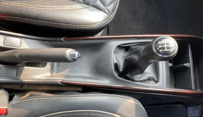 2021 Maruti Baleno DELTA PETROL 1.2, Petrol, Manual, 34,595 km, Gear Lever