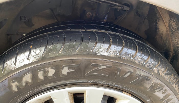 2021 Maruti Baleno DELTA PETROL 1.2, Petrol, Manual, 34,595 km, Left Front Tyre Tread