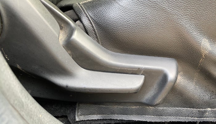 2021 Maruti Baleno DELTA PETROL 1.2, Petrol, Manual, 34,595 km, Driver Side Adjustment Panel