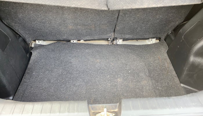 2021 Maruti Baleno DELTA PETROL 1.2, Petrol, Manual, 34,595 km, Boot Inside