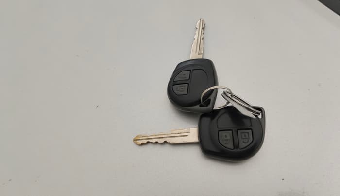 2013 Maruti Swift VXI, Petrol, Manual, 21,231 km, Key Close Up