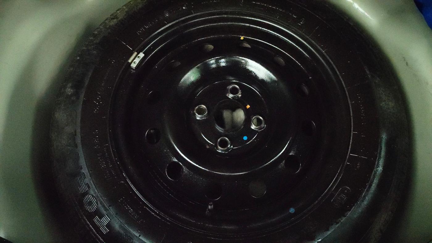 2013 Maruti Swift VXI, Petrol, Manual, 21,231 km, Spare Tyre