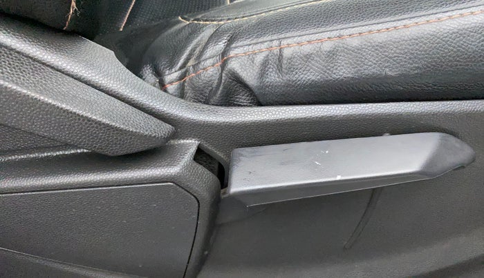 2015 Ford Ecosport TITANIUM 1.5L PETROL AT, Petrol, Automatic, 51,622 km, Driver Side Adjustment Panel
