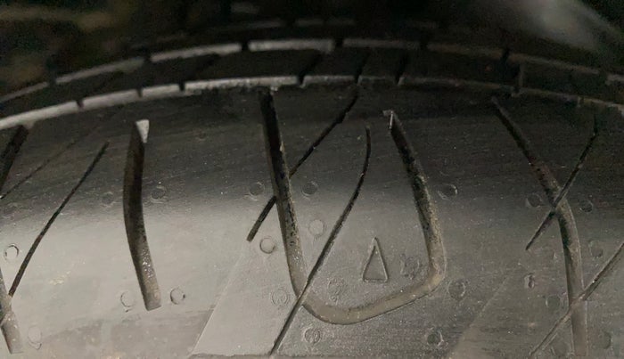 2015 Ford Ecosport TITANIUM 1.5L PETROL AT, Petrol, Automatic, 51,622 km, Right Front Tyre Tread