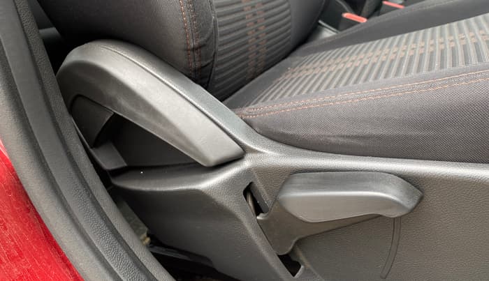 2019 Ford FREESTYLE TITANIUM 1.2 PETROL, Petrol, Manual, 71,988 km, Driver Side Adjustment Panel