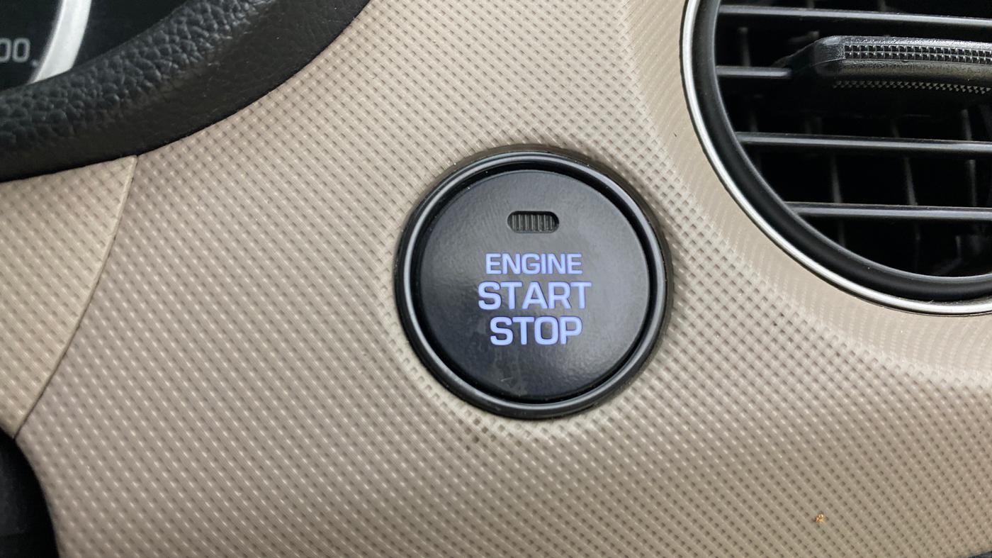 2014 Hyundai Grand i10 SPORTZ 1.2 KAPPA VTVT, Petrol, Manual, 92,251 km, Keyless Start/ Stop Button