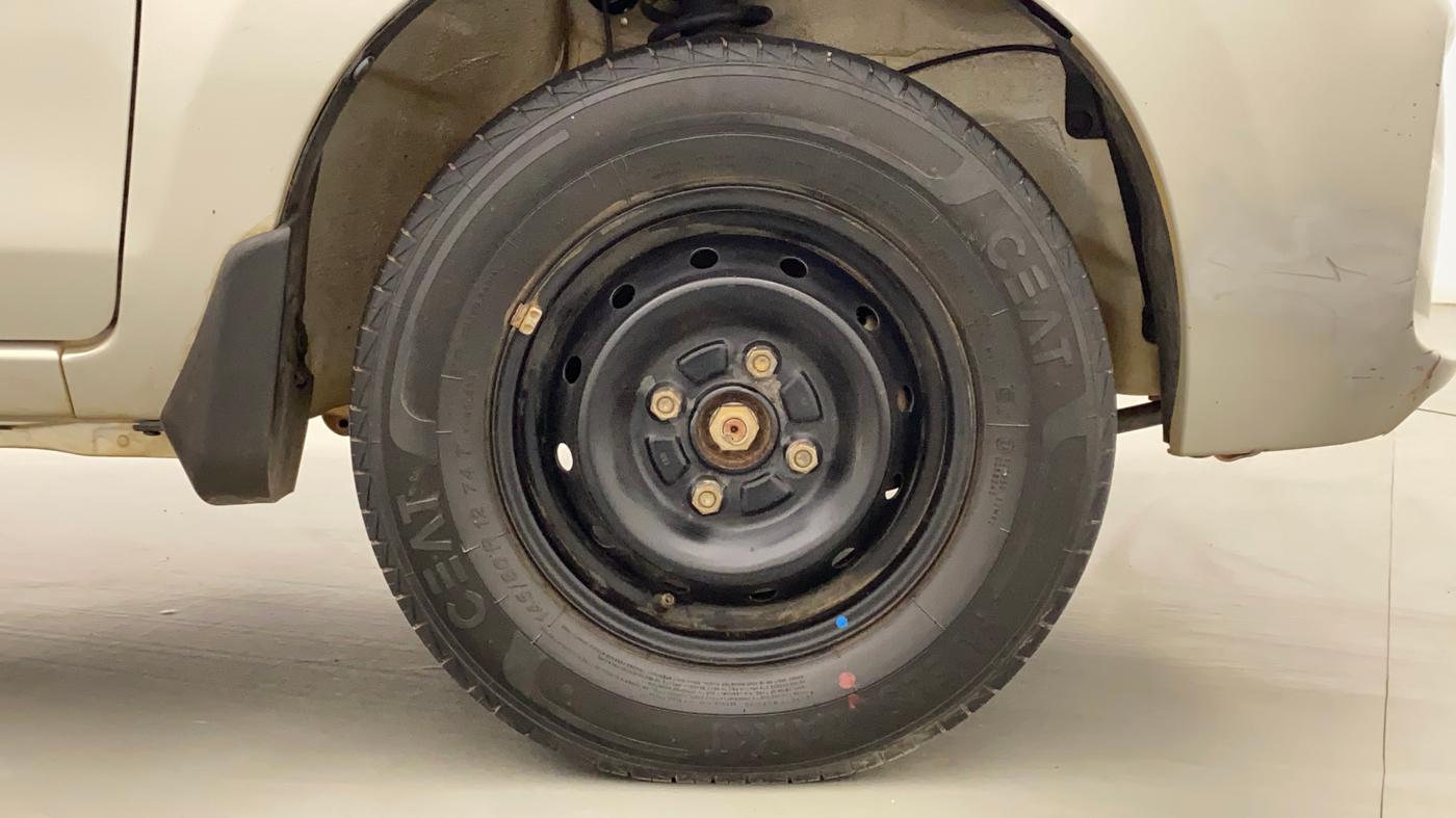 2019 Maruti Alto VXI, Petrol, Manual, 67,329 km, Right Front Wheel