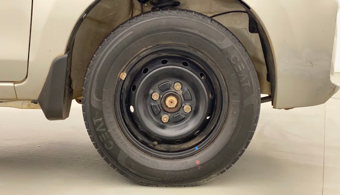 2019 Maruti Alto VXI, Petrol, Manual, 67,329 km, Right Front Wheel
