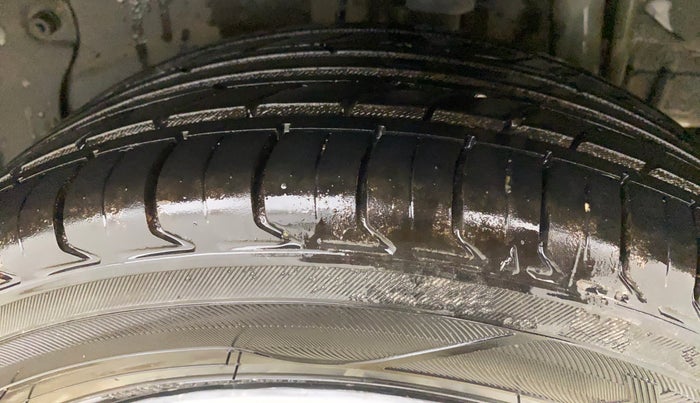 2015 Tata Zest XMS PETROL, Petrol, Manual, 1,27,331 km, Left Rear Tyre Tread