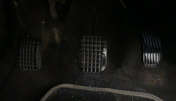 2015 Tata Zest XMS PETROL, Petrol, Manual, 1,27,331 km, Pedals