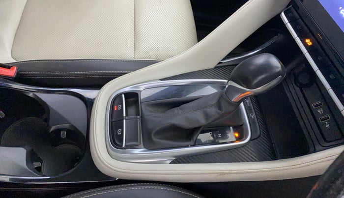 2023 MG ASTOR SHARP 1.5 CVT, Petrol, Automatic, 25,258 km, Gear Lever