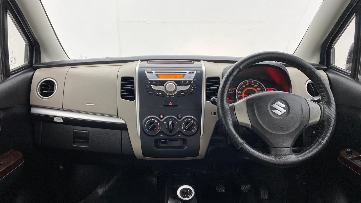 2015 Maruti Wagon R 1.0 VXI, Petrol, Manual, 96,691 km, Dashboard