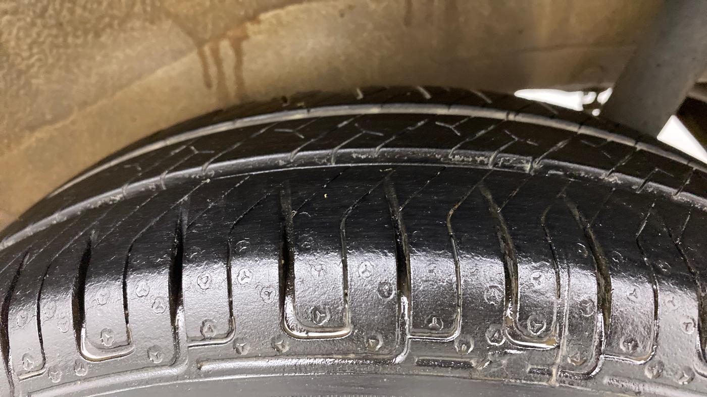 2015 Maruti Wagon R 1.0 VXI, Petrol, Manual, 96,691 km, Left Rear Tyre Tread