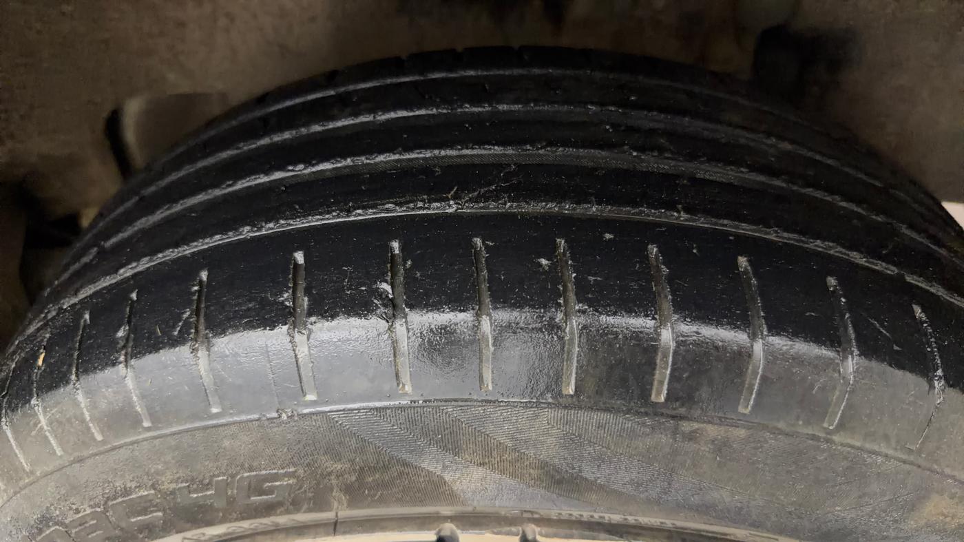 2022 Maruti Swift LXI, Petrol, Manual, 84,211 km, Left Rear Tyre Tread