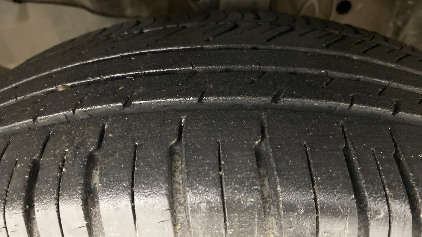 2016 Honda Jazz 1.2 V MT, Petrol, Manual, 25,149 km, Left Front Tyre Tread