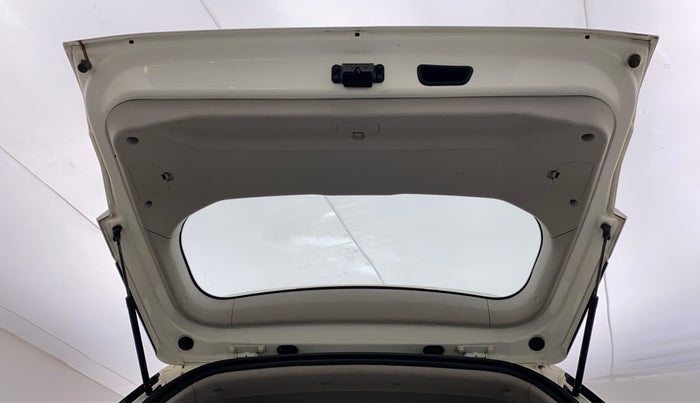 2019 Mahindra XUV300 W6 1.5 DIESEL, Diesel, Manual, 31,287 km, Boot Door Open