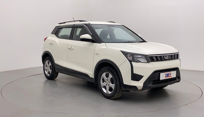 2019 Mahindra XUV300 W6 1.5 DIESEL, Diesel, Manual, 31,287 km, Right Front Diagonal