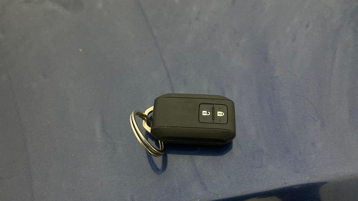 2020 Maruti Baleno ZETA PETROL 1.2, Petrol, Manual, 46,079 km, Key Close Up