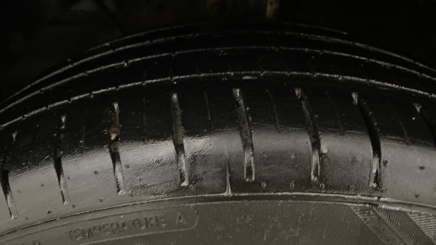 2020 Maruti Baleno ZETA PETROL 1.2, Petrol, Manual, 46,079 km, Left Front Tyre Tread
