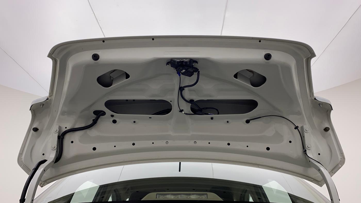2017 Maruti Dzire VXI AMT, Petrol, Automatic, 38,583 km, Boot Door Open