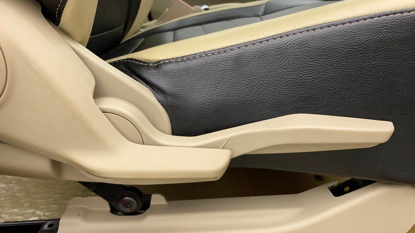 2017 Maruti Dzire VXI AMT, Petrol, Automatic, 38,583 km, Driver Side Adjustment Panel