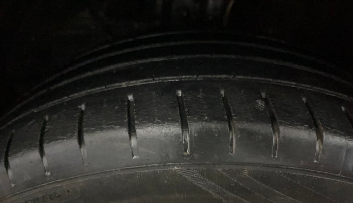 2020 Maruti Baleno ZETA PETROL 1.2, Petrol, Manual, 58,198 km, Left Front Tyre Tread