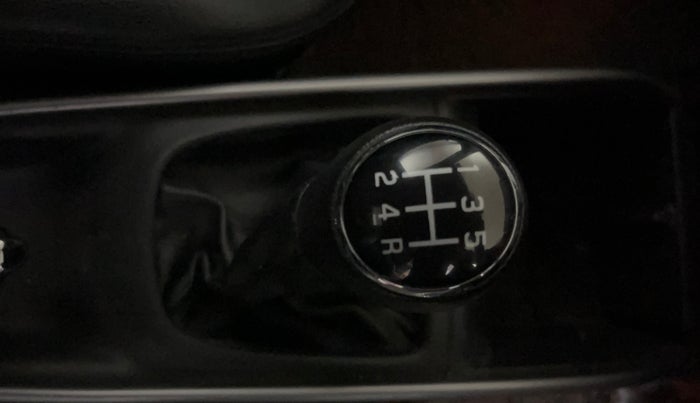 2020 Maruti Baleno ZETA PETROL 1.2, Petrol, Manual, 58,198 km, Gear Lever