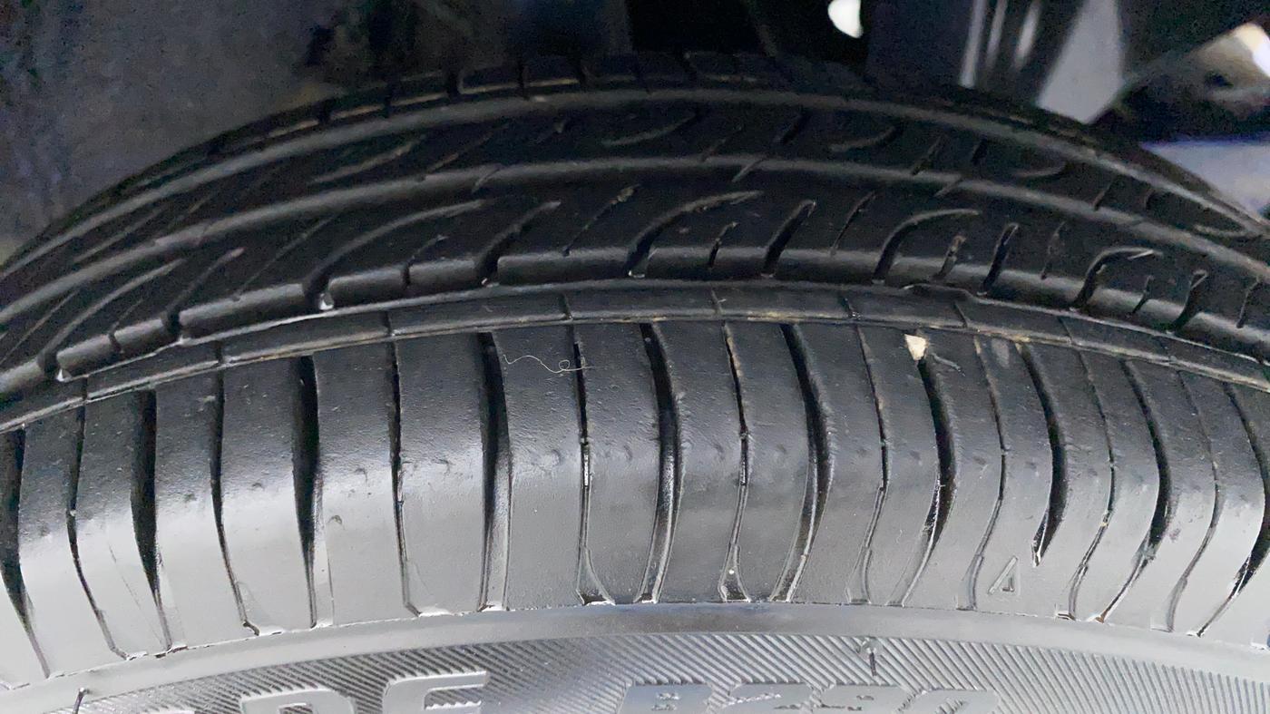 2015 Tata Nano XT TWIST, Petrol, Manual, 36,627 km, Right Front Tyre Tread