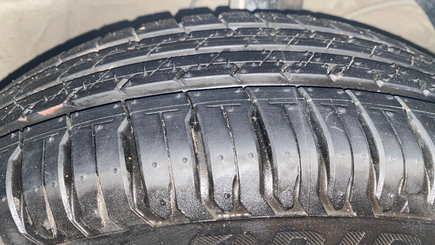 2024 Toyota RUMION S MT , Petrol, Manual, 28,039 km, Right Front Tyre Tread