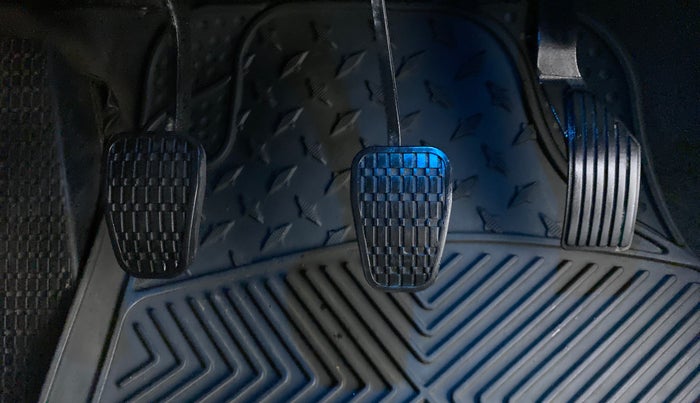 2020 Tata ALTROZ XZ 1.2, Petrol, Manual, 24,308 km, Pedals