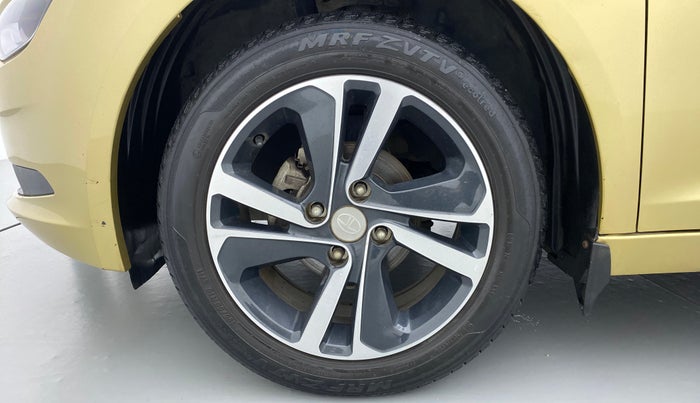 2020 Tata ALTROZ XZ 1.2, Petrol, Manual, 24,308 km, Left Front Wheel
