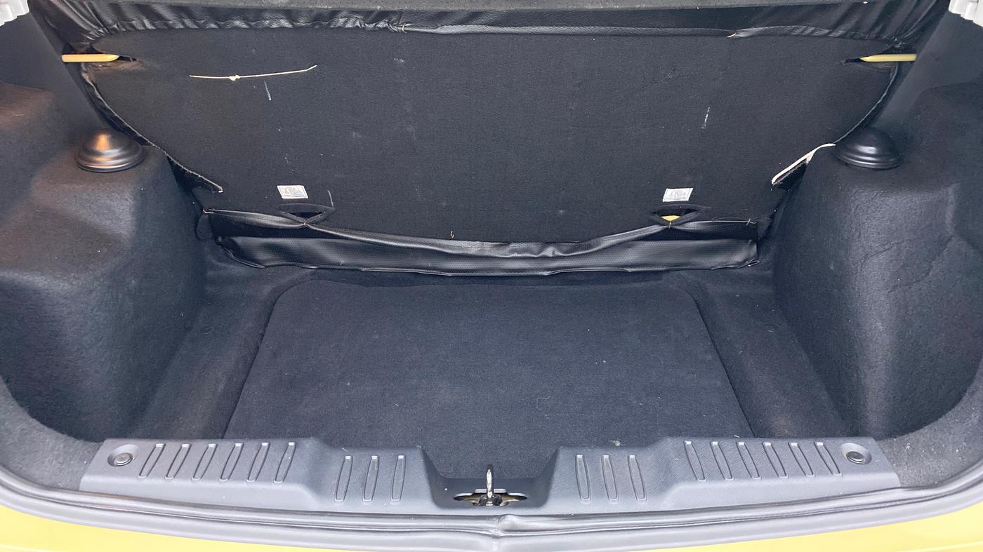 2020 Tata ALTROZ XZ 1.2, Petrol, Manual, 24,308 km, Boot Inside