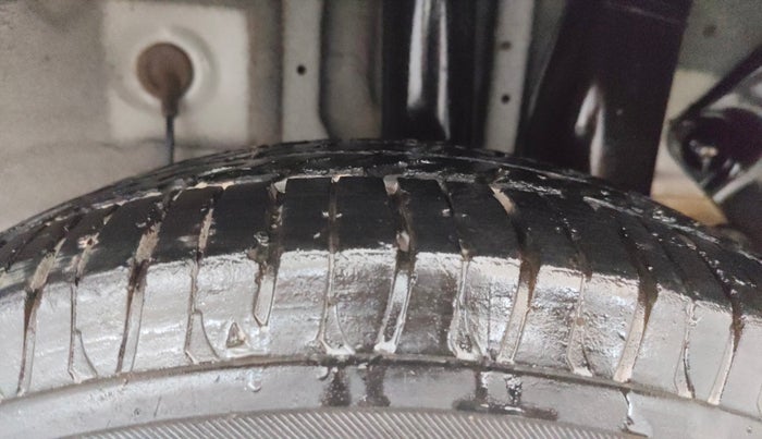 2019 Hyundai Elite i20 MAGNA PLUS 1.2, Petrol, Manual, 40,893 km, Left Rear Tyre Tread