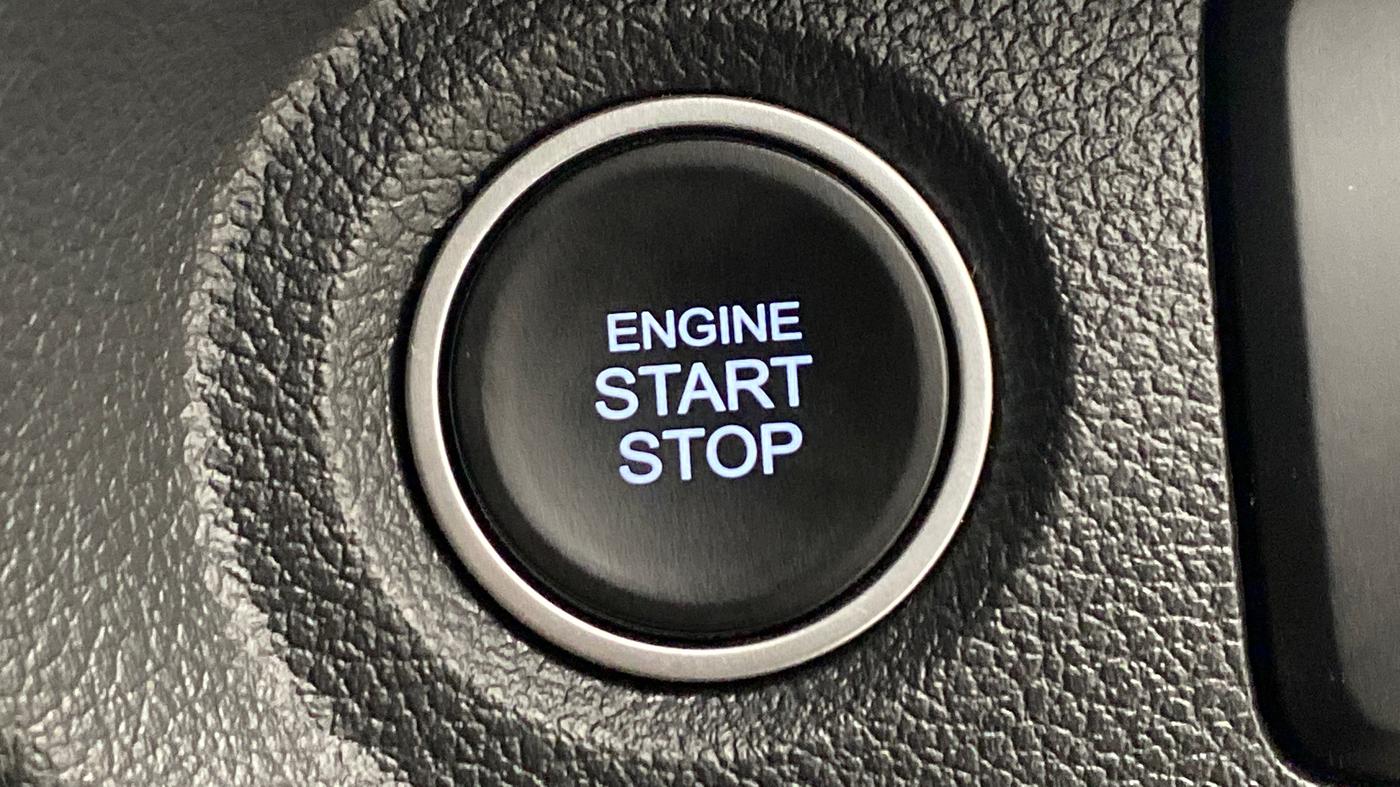 2021 Hyundai ALCAZAR PLATINUM (O) 6STR 2.0 AT, Petrol, Automatic, 4,034 km, Keyless Start/ Stop Button