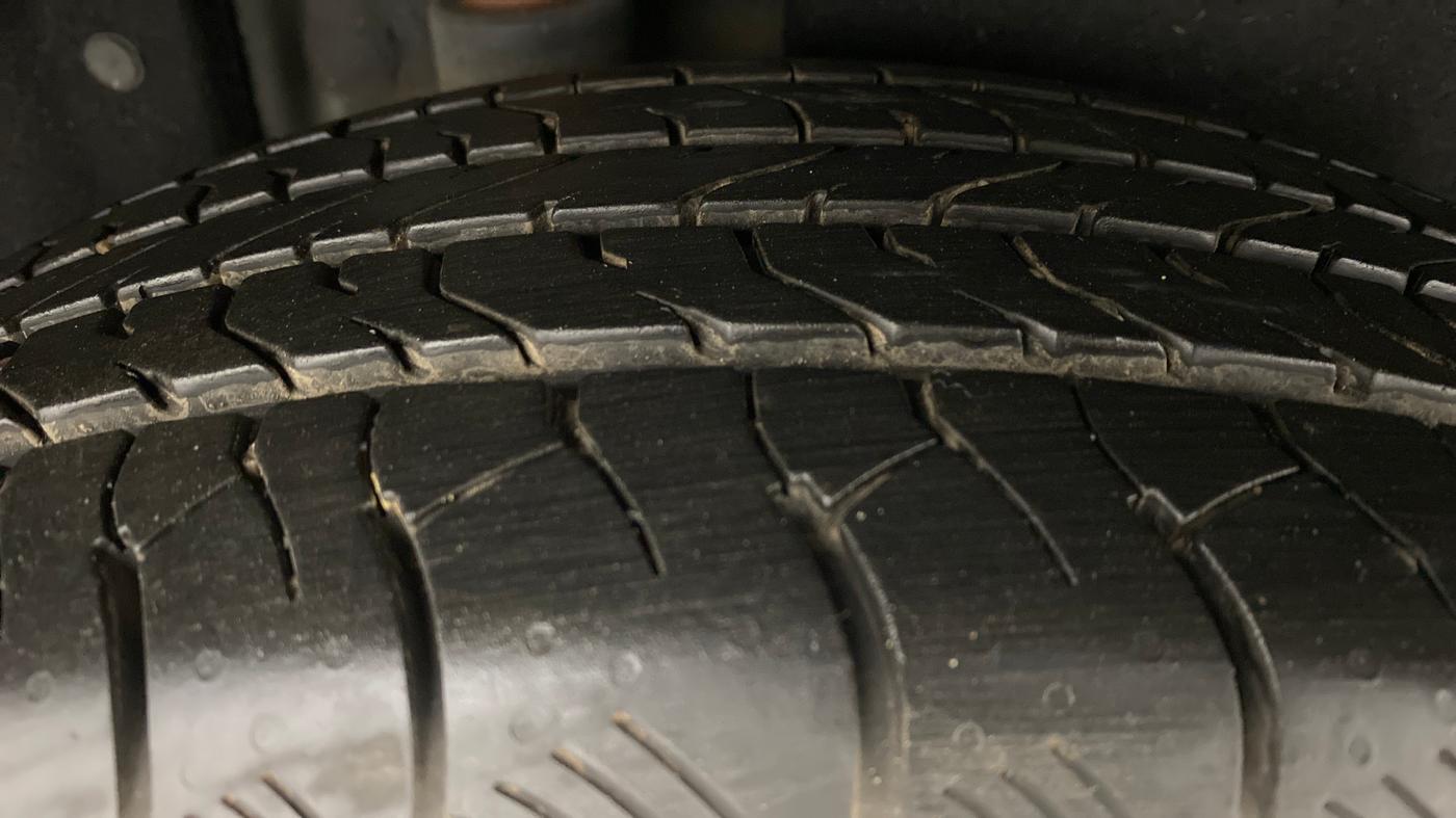 2021 Hyundai ALCAZAR PLATINUM (O) 6STR 2.0 AT, Petrol, Automatic, 4,034 km, Right Rear Tyre Tread