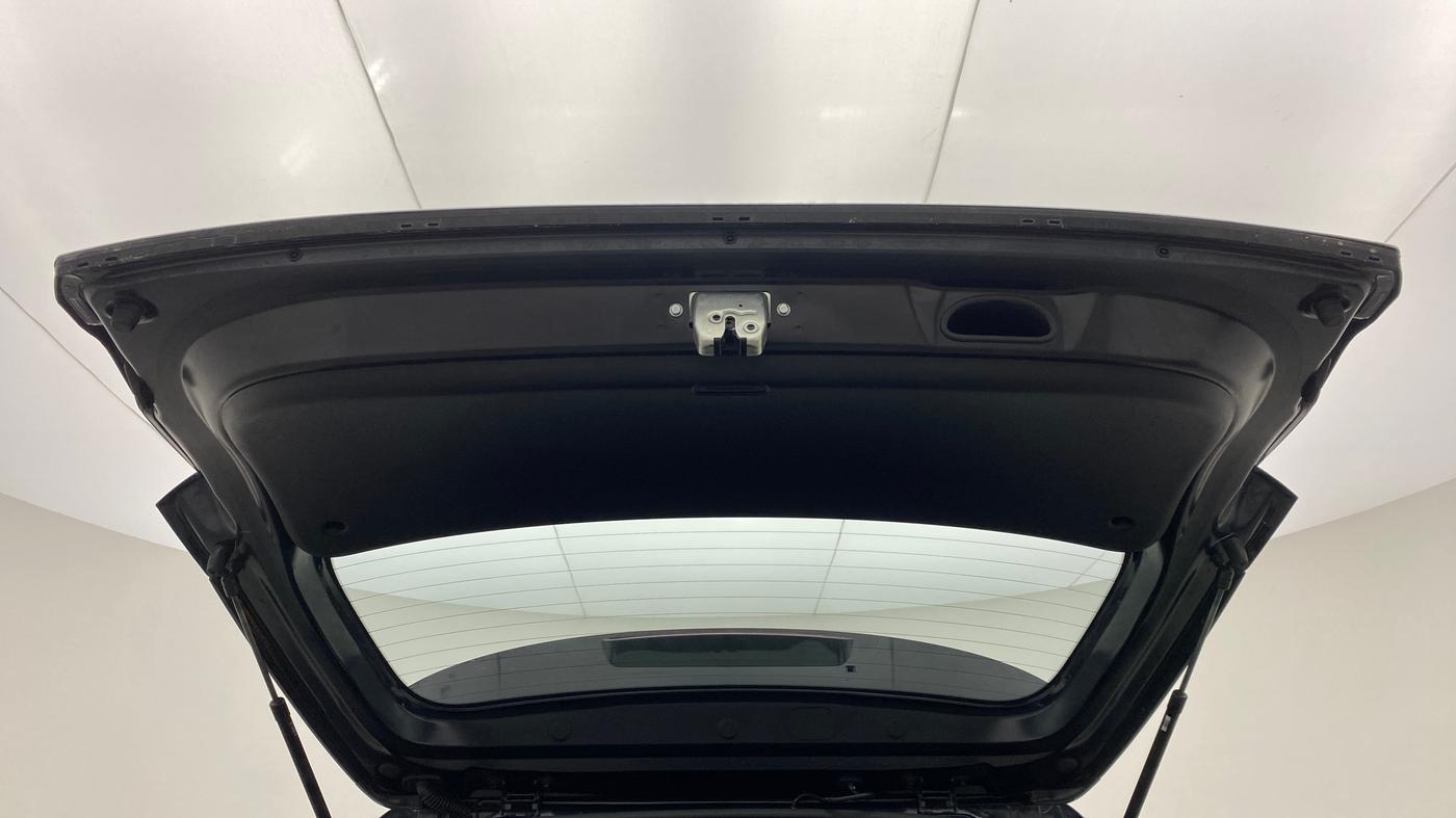 2021 Hyundai ALCAZAR PLATINUM (O) 6STR 2.0 AT, Petrol, Automatic, 4,034 km, Boot Door Open