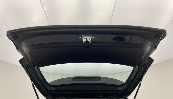 2021 Hyundai ALCAZAR PLATINUM (O) 6STR 2.0 AT, Petrol, Automatic, 4,034 km, Boot Door Open