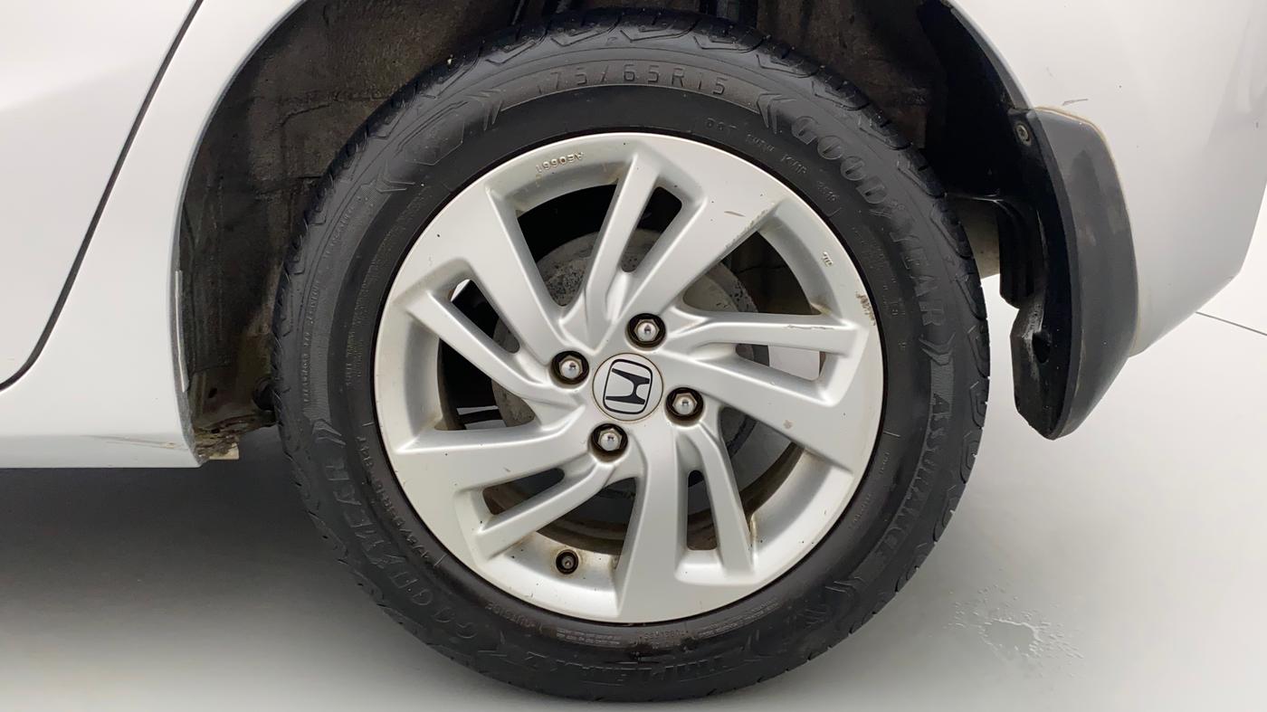 2015 Honda Jazz 1.2L I-VTEC V, Petrol, Manual, 81,920 km, Left Rear Wheel