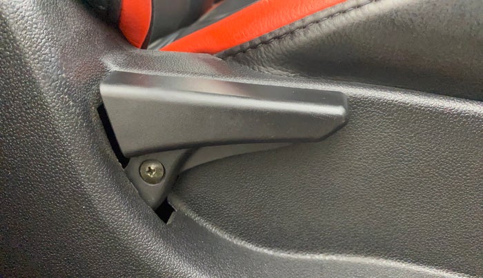 2019 Tata Tiago XT PETROL, Petrol, Manual, 43,380 km, Driver Side Adjustment Panel